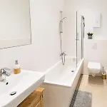 7-raum-wohnung Uberm Park, 800m Zu Zentrum & Hbf *