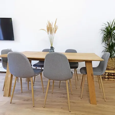 7-raum-wohnung Uberm Park, 800m Zu Zentrum & Hbf *