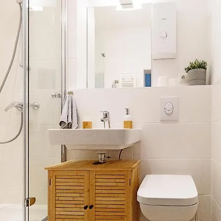 Appartamento 7-raum-wohnung Uberm Park, 800m Zu Zentrum & Hbf *